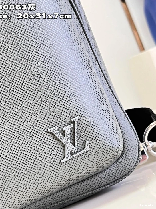 LOUIS Avenue Slingbag VUITTON NM-31*20*7CM 0226